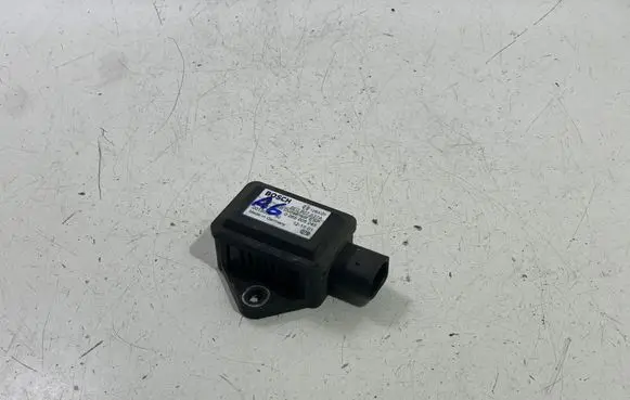 Audi A6 S6 C6 4F ESP acceleration yaw rate sensor 8E0907637A