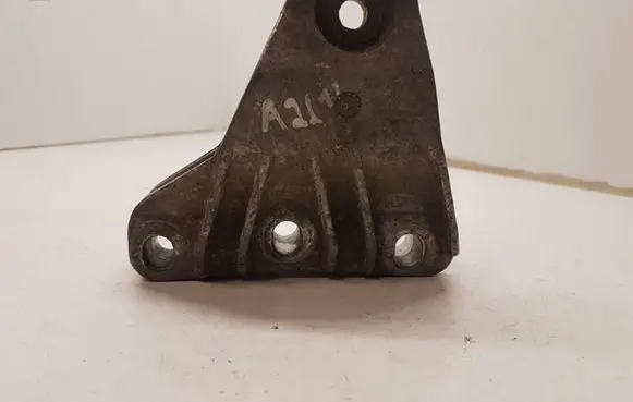 Audi A2 Engine mounting bracket 8Z0199185M