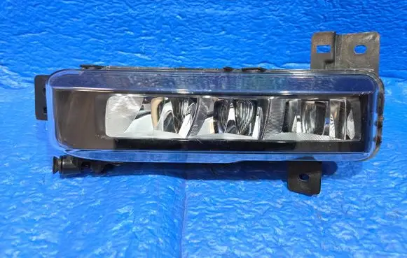 Skoda Octavia Mk4 Front fog light 5E3941699