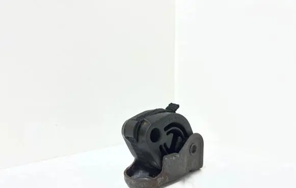 Muffler mount bracket/holder