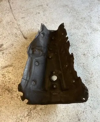 BMW 7 G11 G12 Heat shield in engine bay 1449891