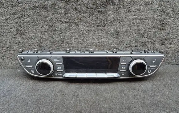 Audi Q7 4M Climate control unit 4M0820043AE 4M0820043AESWI
