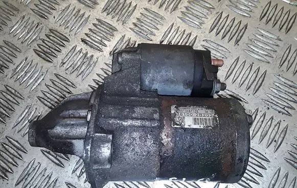 Hyundai i30 Starter motor 361002B202