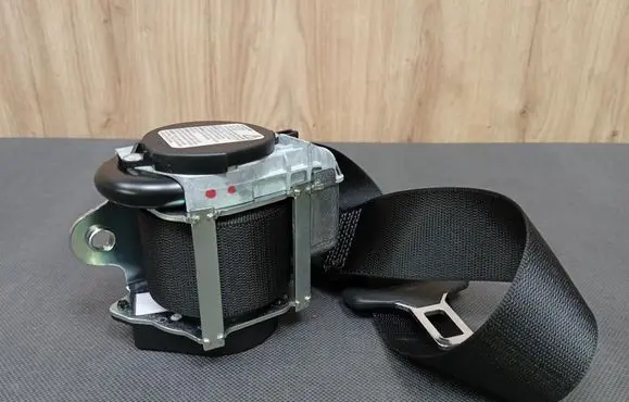 Mercedes-Benz E A207 Rear seatbelt 2078601585 A2078601585