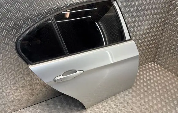 BMW 3 E90 E91 Rear door 41007203647