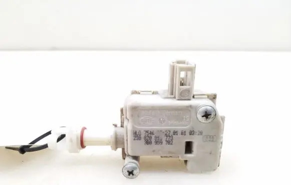 Audi A2 Fuel tank cap lock 8Z0810773