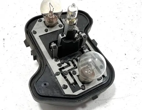 Volkswagen Golf V Tail light bulb cover holder 1K6945258