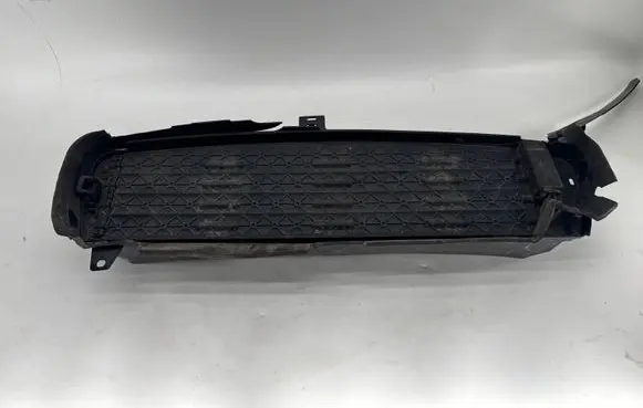 Jaguar XE Intercooler air guide/duct channel LX738A303A