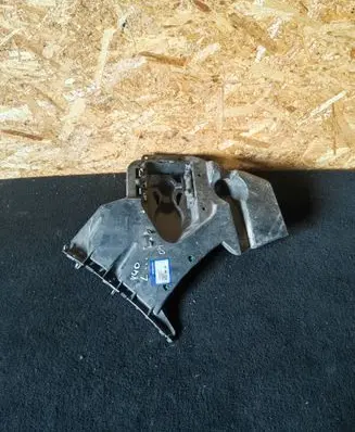 Volvo V40 Rear bumper mounting bracket 31395091