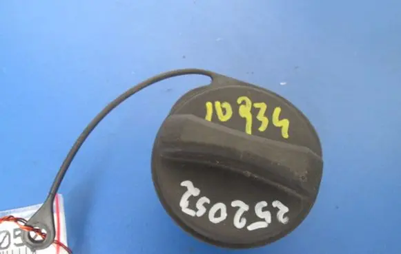 Ford Focus C-MAX Fuel tank filler neck pipe 