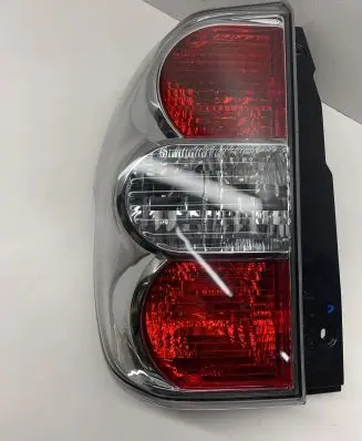 Suzuki Grand Vitara II Rear/tail lights 3567065J11