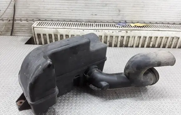 Chrysler Neon II Air intake duct part 94371C