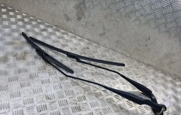 Opel Combo D Front wiper linkage 