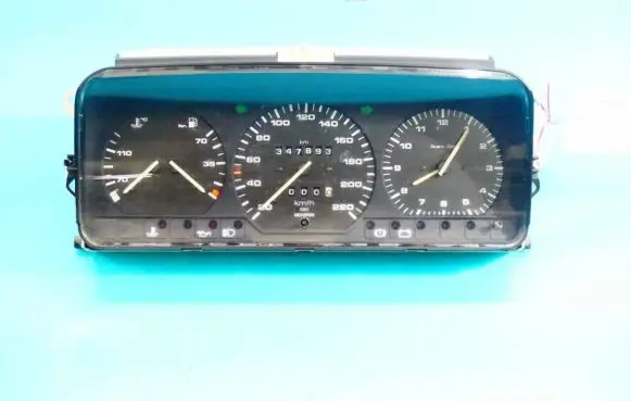 Speedometer (instrument cluster)