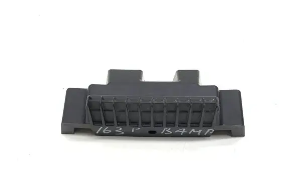 Mercedes-Benz E A207 Front bumper mounting bracket A2078850036