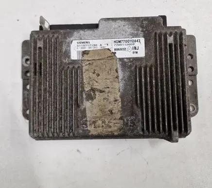 Renault Scenic I Engine control unit/module 7700112442 S113717130A 7700112609