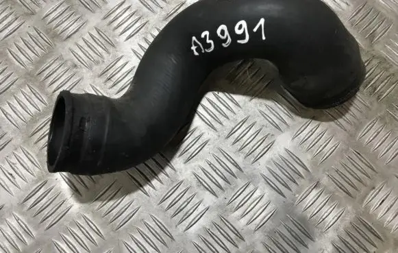 Audi A4 S4 B5 8D Air intake hose/pipe