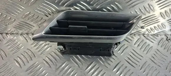 Peugeot 5008 II Dash center air vent grill 9810143180