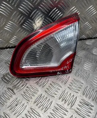 Nissan Qashqai Tailgate rear/tail lights 89503209