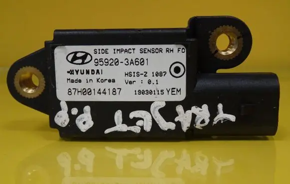 Hyundai Trajet Airbag deployment crash/impact sensor 95920-3A601