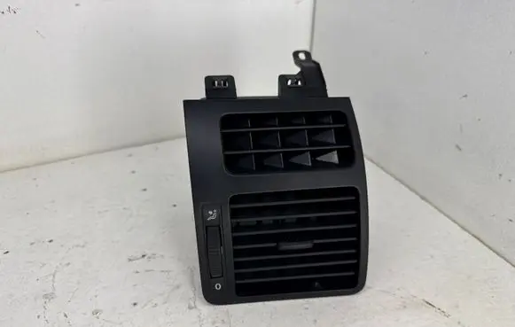 Volkswagen Touran I Dashboard side air vent grill/cover trim 1T0819704B