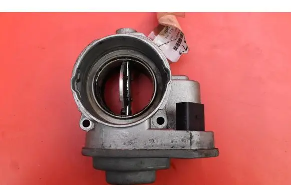 Volkswagen Golf IV Throttle body valve 038128063G