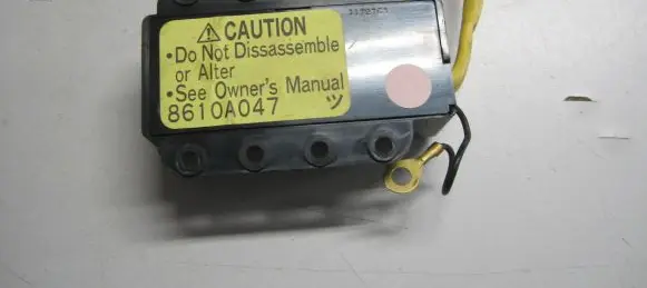 Mitsubishi L200 Passenger airbag on/off switch 8610A047