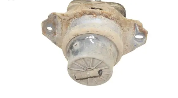 Land Rover Discovery 4 - LR4 Engine mount bracket AH226A003BA