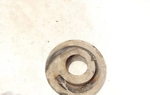 Volkswagen PASSAT B6 Front coil spring rubber mount 1k0512149b
