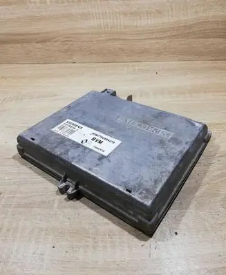Renault Laguna I Engine control unit/module ECU HOM7700864275 S101725114Q