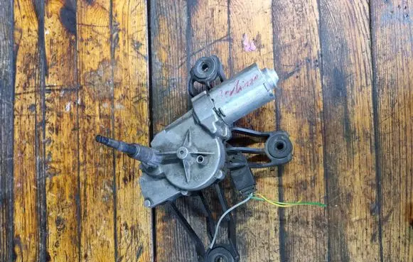 Peugeot Partner Rear window wiper motor 0390201580