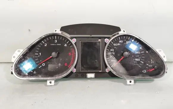 Audi A6 S6 C6 4F Speedometer (instrument cluster) 4F0920982T