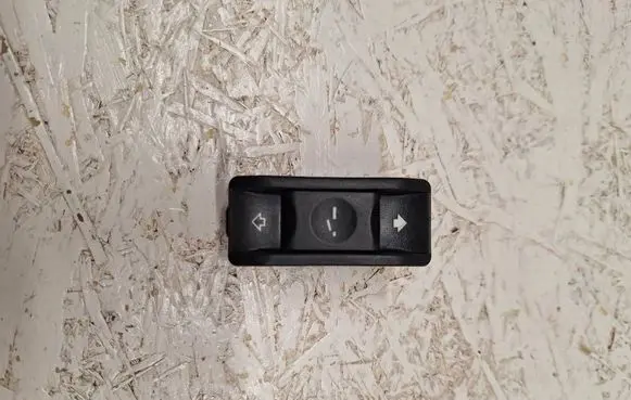 BMW 5 E60 E61 Sunroof switch 03015010