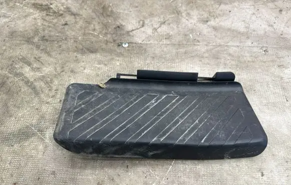 Volkswagen Tiguan Foot rest pad/dead pedal 5Q1864777C