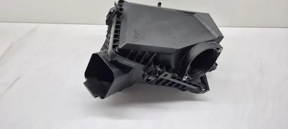 Hyundai Santa Fe Air filter box 28110P4400