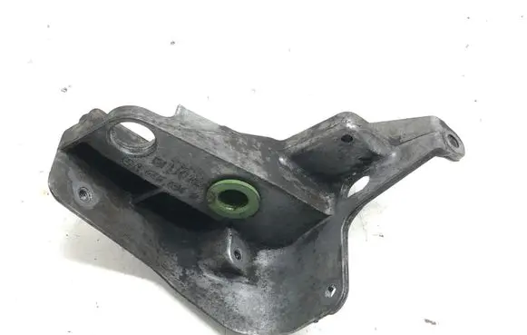 Mercedes-Benz C W204 Engine mounting bracket A6460941141