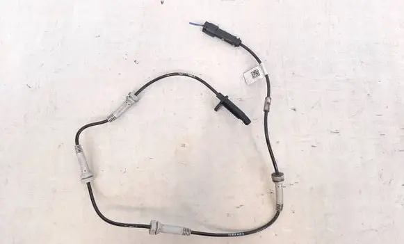 BMW M5 F90 ABS rear brake sensor 6874638 6859584 34526874638