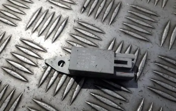 Lexus IS 220D-250-350 Sensor 9098004184 90980-04184