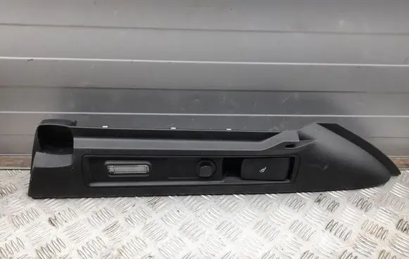 Alfa Romeo Stelvio Trunk/boot lower side trim panel 156122898