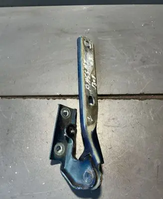 Volkswagen PASSAT B5.5 Engine bonnet/hood hinges