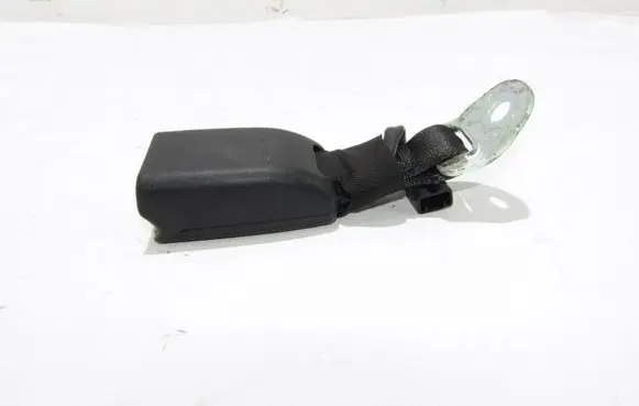 Toyota Aygo AB40 Rear seatbelt buckle