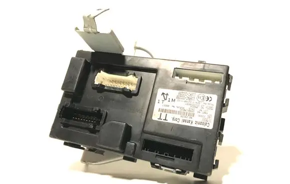 Nissan Leaf I (ZE0) Other control units/modules 284B13NE0C