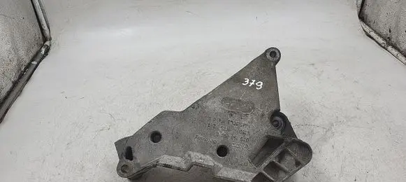 Seat Leon (1P) Engine mounting bracket 030199207