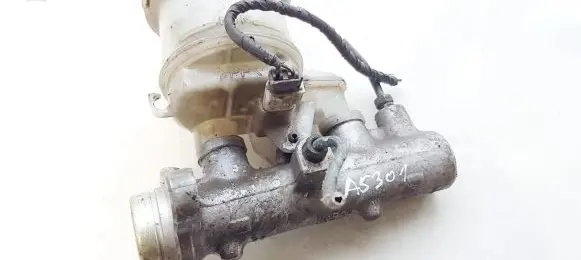 Mitsubishi Galant Master brake cylinder