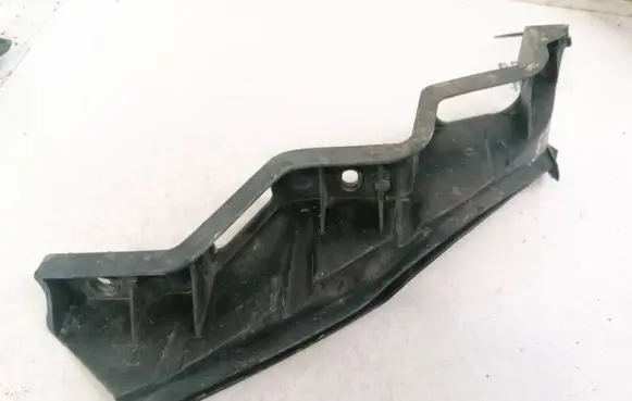 Volkswagen PASSAT B6 Front bumper mounting bracket 3C0807890