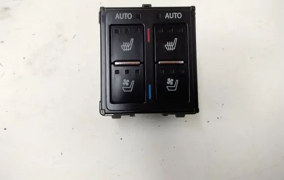 Lexus RX 450H Seat heating switch 8475248010