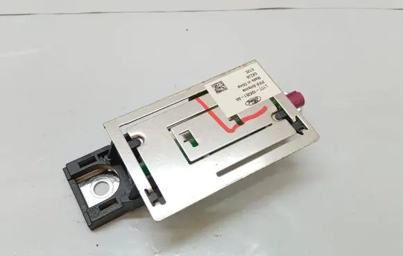 Ford Puma Aerial antenna amplifier L1TT-19K351-AA