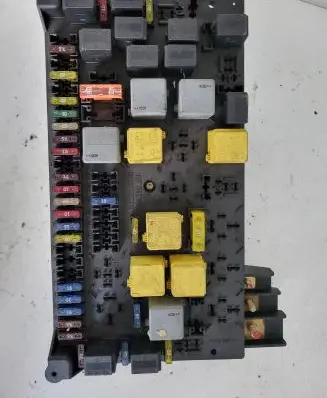 Mercedes-Benz ML W163 Fuse box set 1635450205 0828010