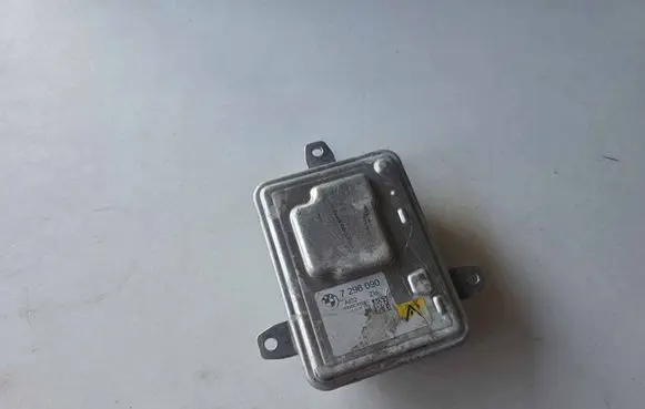 BMW X6 F16 Headlight ballast module Xenon 7296090