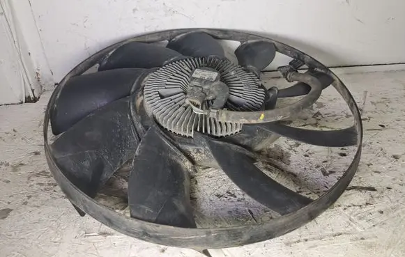Land Rover Discovery 4 - LR4 Viscous fan clutch 121740002 6601817 U3872001